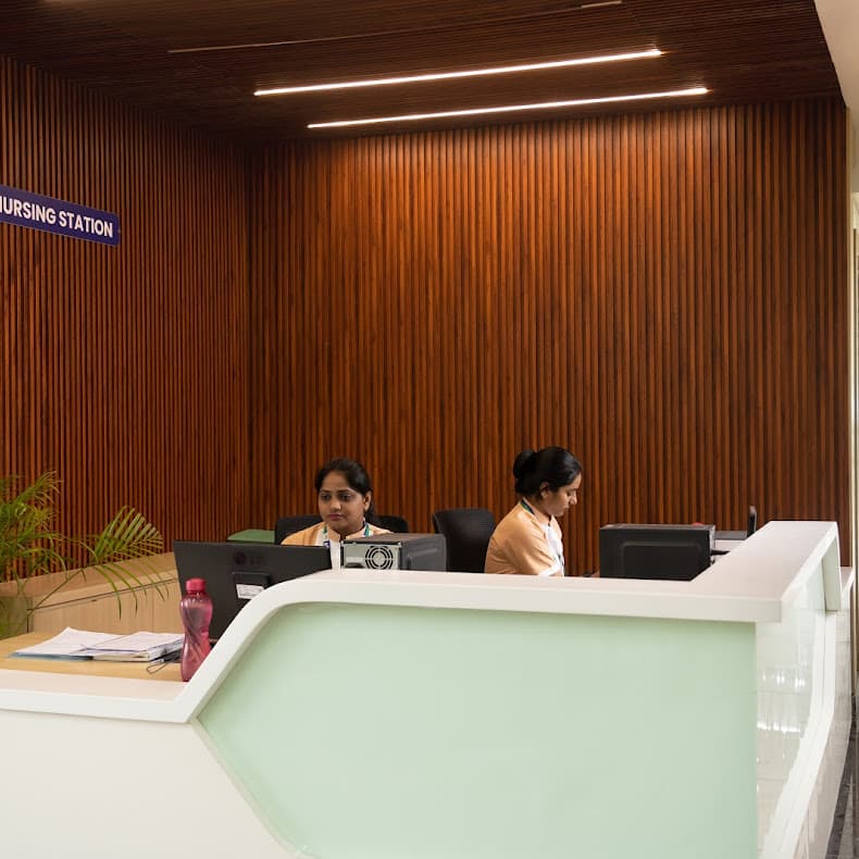 Luxury lobby concierge team aligning service protocols